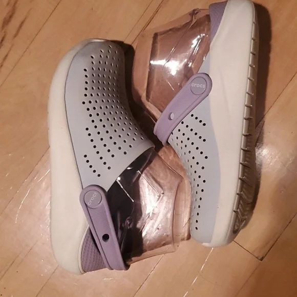 LiteRide by Crocs Kids Sz. J 2 Clogs - Picture 5 of 10